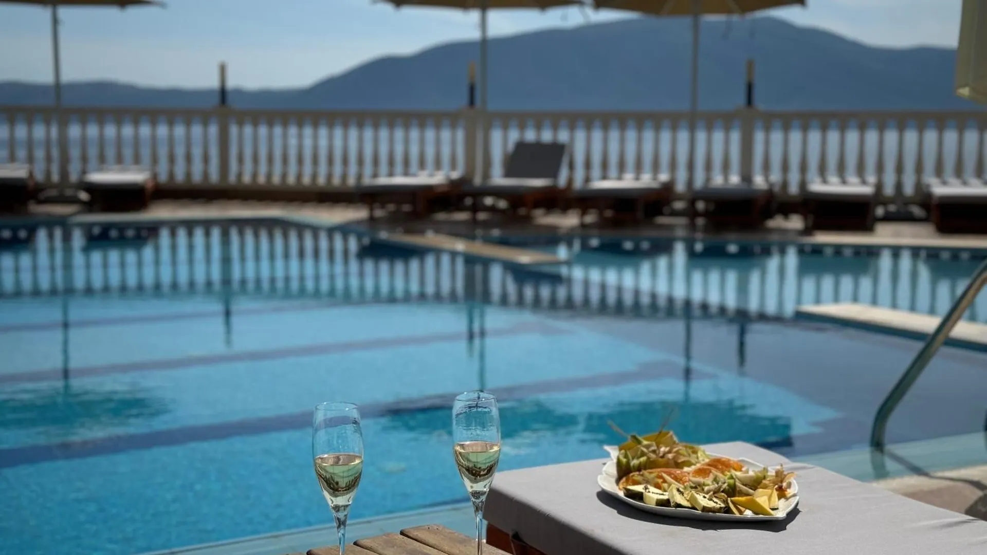 Nuna Hotel & Apartments Vlore