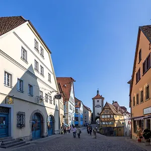 gastehaus-plonlein-hotel-goldener-hirsch-rothenburg.com-bavaria.com/